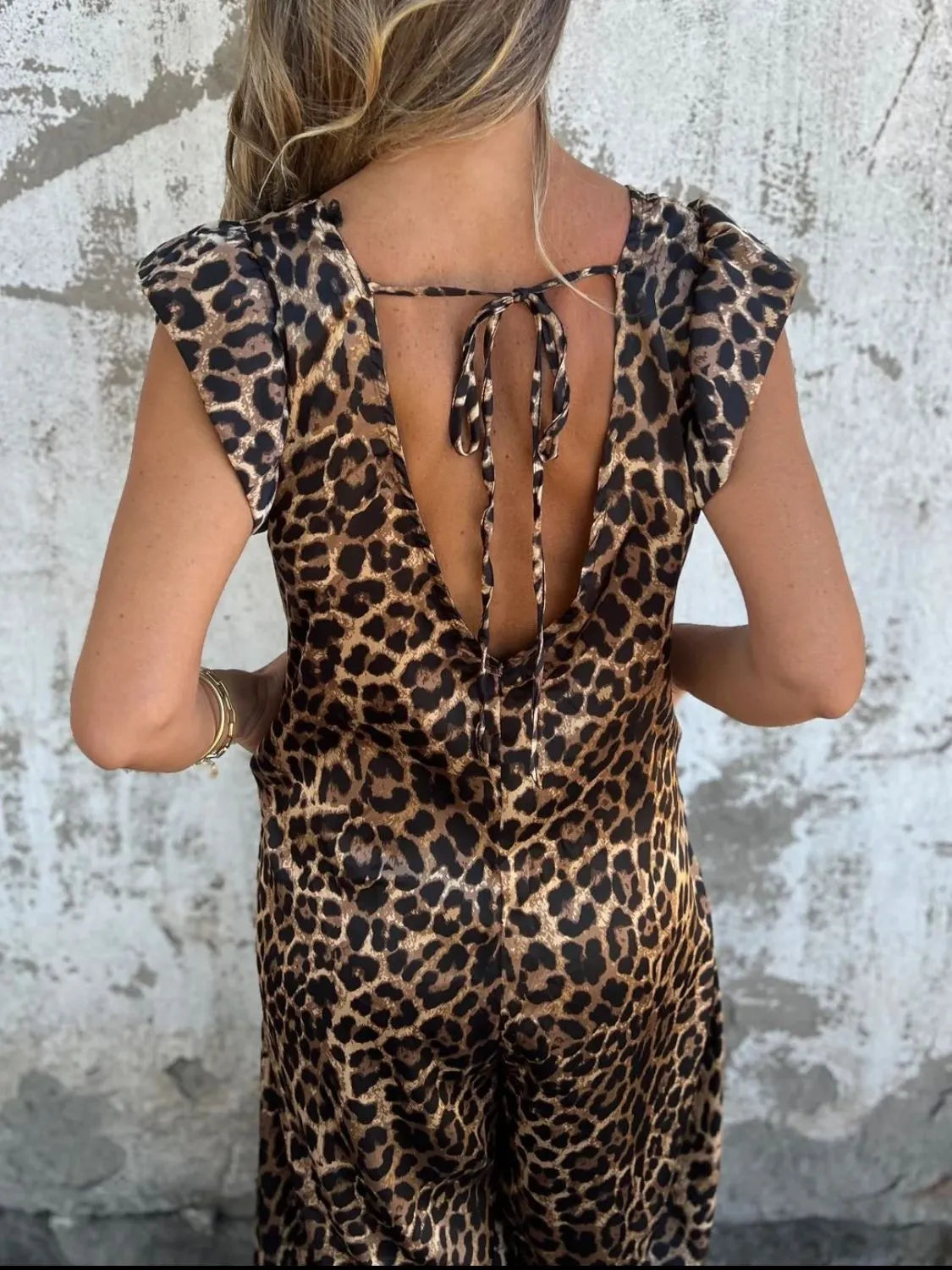 Azzurra Fradella™ Dámský overal výstřihem do V a leopardím potiskem