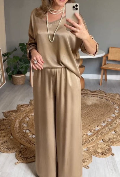 Eva Di Muro™ Dvoudílný set s výstřihem do V