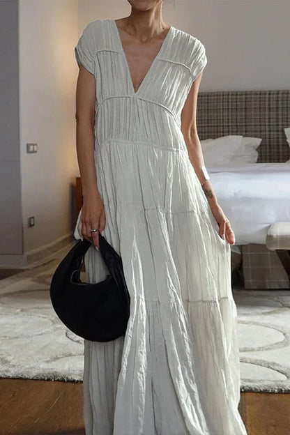 Ugolina Posa™ Maxi šaty s výstřihem do V a plisováním